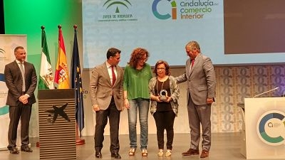 La trabajadora de Carrefour Córdoba y delegada de CCOO Carmen Lora, premio a la ‘Trabajadora de Comercio Andaluz 2018’