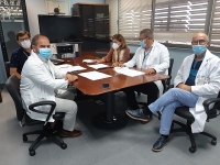 La delegada de Salud y Familias visita el Hospital de Montilla para conocer el proyecto de ampliación del centro
